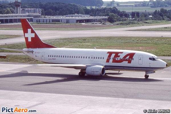 Boeing 737-3Y0 (TEA Switzerland)