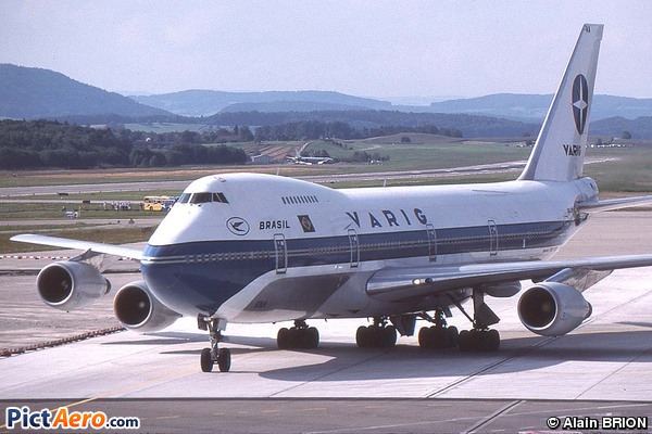 Boeing 747-2L5B(SF) (Varig)