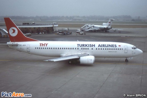 Boeing 737-4Y0 (Turkish Airlines)