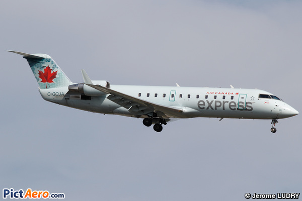 Bombardier CRJ-200ER (Air Canada Jazz)