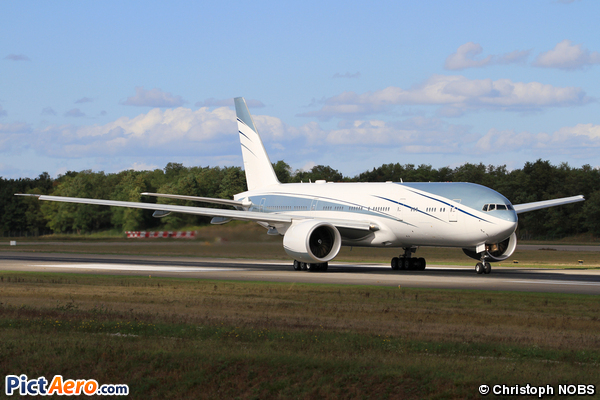 Boeing 777-2KQ/LR (Montkaj Ltd.)