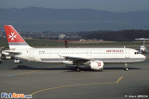 Airbus A320-211 (Air Malta)