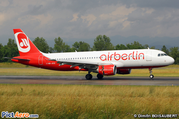 Airbus A320-214 (Belair Airlines)