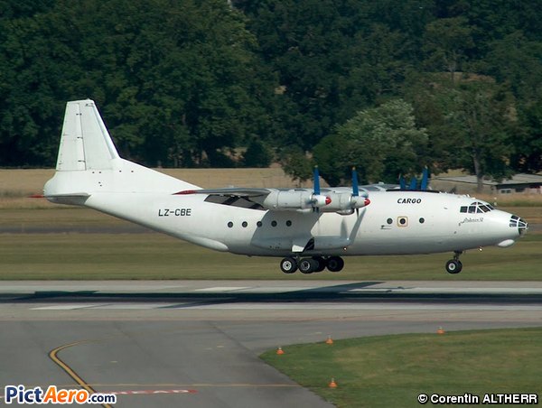 Antonov An-12B (Heli Air Services)
