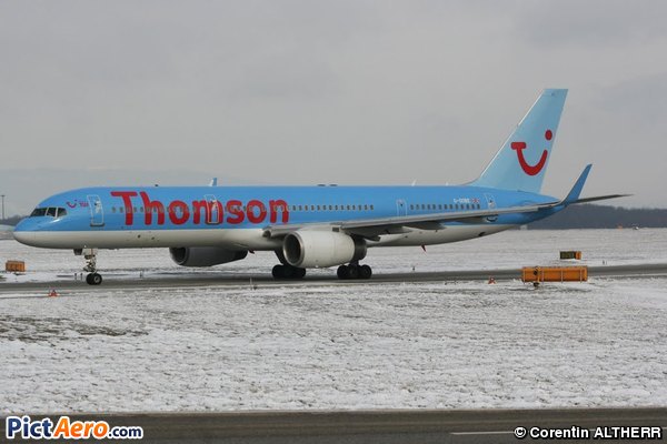 Boeing 757-28A (Thomsonfly)