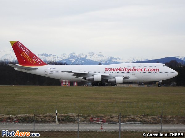 Boeing 747-312 (travel city direct)