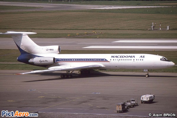 Tupolev Tu-154M (Macedonian Airlines (MAT))