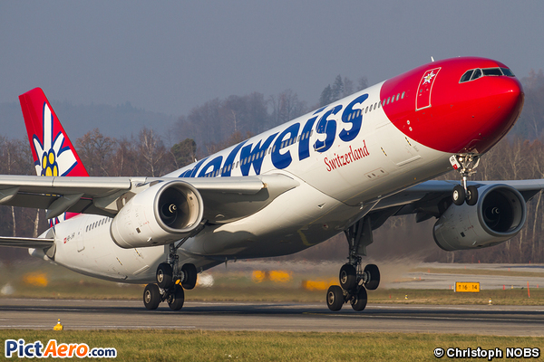 Airbus A330-343 (Edelweiss Air)
