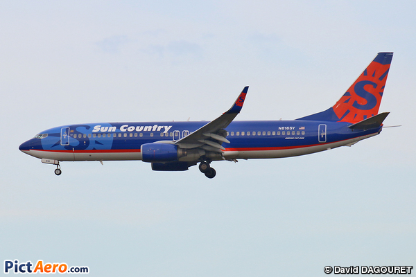 Boeing 737-8Q8/WL (Sun Country Airlines)