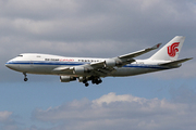Boeing 747-47UF/SCD (B-2476)
