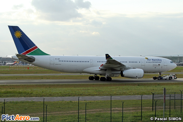 Airbus A330-243 (Air Namibia)