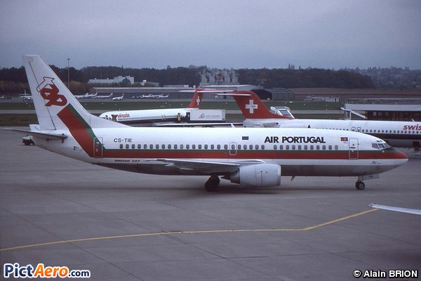 Boeing 737-382 (TAP Portugal)
