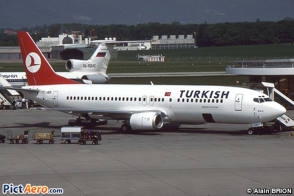 Boeing 737-4Q8 (Turkish Airlines)
