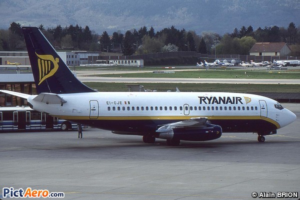 Boeing 737-204 (Ryanair)