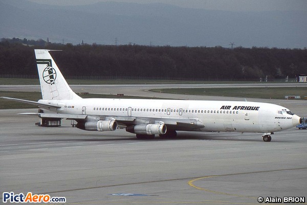 Boeing 707-3K1C (Air Afrique)