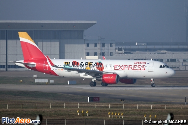 Airbus A320-216 (Iberia Express)