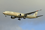 Boeing 777-3FX/ER (A6-ETS)