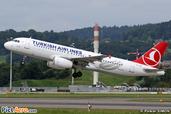 Airbus A320-232 (Turkish Airlines)