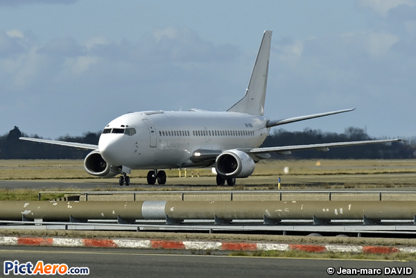 Boeing 737-33A/QC (Maleth Aero)