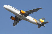 Airbus A320-214 (OO-TCH)