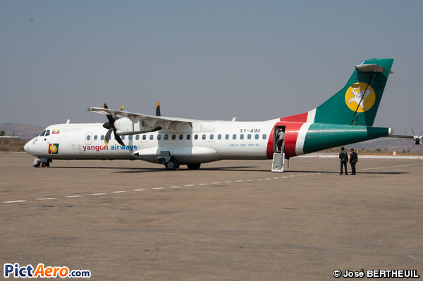 ATR 72-212 (Yangon Airways)