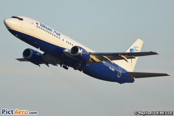 Boeing 737-430 (Blue Air)