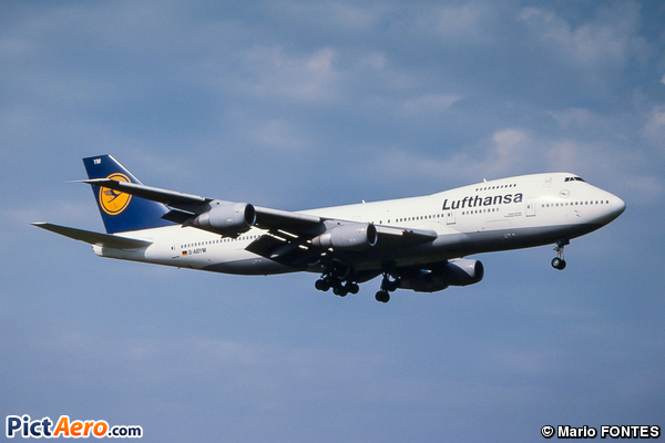 Boeing 747-230BM (Lufthansa)