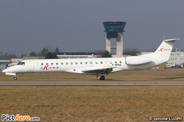 Embraer ERJ-145EP (fly Kiss)