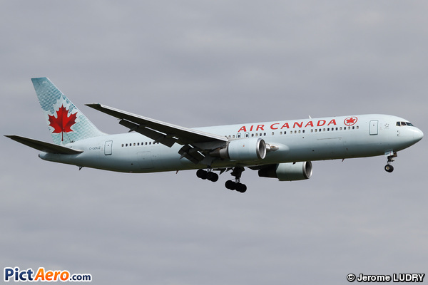 Boeing 767-38E/ER (Air Canada)