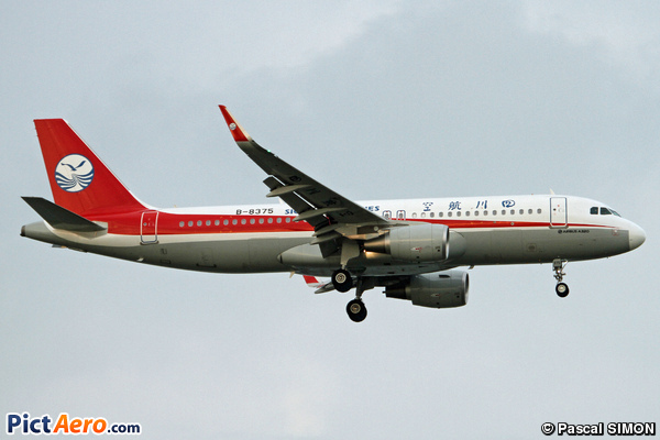 Airbus A320-214/WL (Sichuan Airlines)
