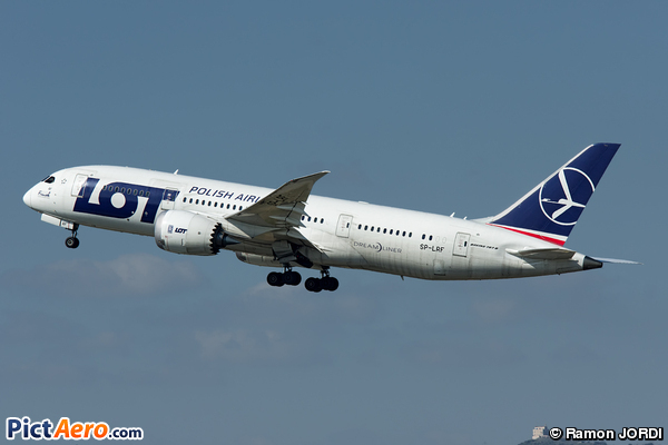Boeing 787-8 (LOT Polish Airlines)