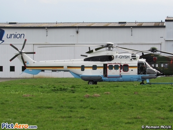Eurocopter AS-332L-1 Super Puma (Héli-Union)