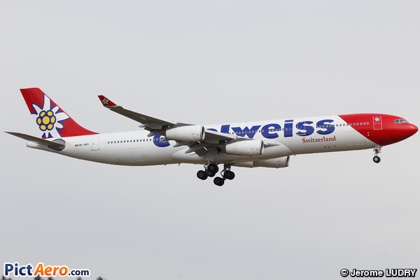 Airbus A340-313X (Edelweiss Air)
