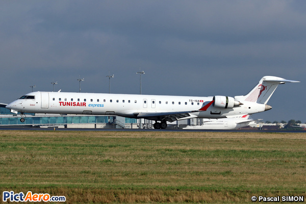 Bombardier CRJ-900ER (Tunisair Express)