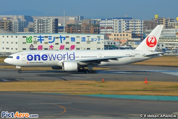 Boeing 777-246 (Japan Airlines (JAL))