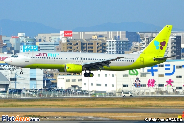 Boeing 737-86N (JinAir)