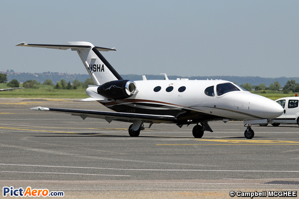 Cessna 510 Citation Mustang (FLYBOX SNC)