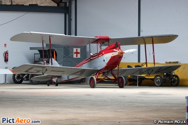 De Havilland DH-60G Gipsy Moth (Private / Privé)