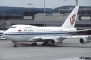 Boeing 747SP-J6 (B-2452)