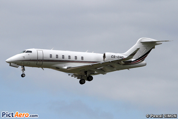 Bombardier BD-100-1A10 Challenger 350 (NetJets Europe)