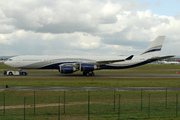 Airbus A340-542 (CS-TFX)