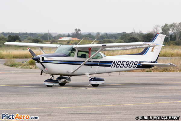 Cessna 172P Skyhawk (Oldwater Trailers Inc)