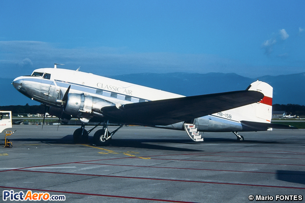 Douglas C-47DL DC3 (Classic Air)
