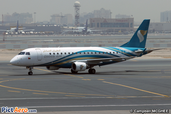 Embraer ERJ-175LR (Oman Air)