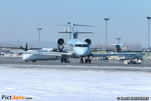 Canadair CL-600-2D15 Regional Jet CRJ-705 (Air Canada Express)