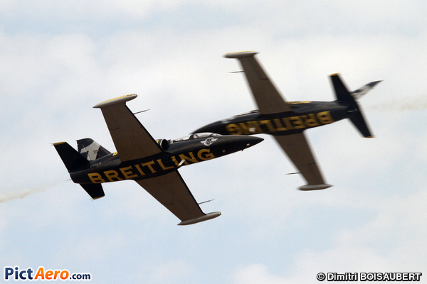 Aero Vodochody L-39C Albatros (Breitling Apache Jet Team)