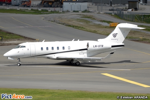 Bombardier BD-100-1A10 Challenger 350 (Jetfly AS)