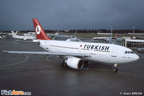 Airbus A310-203 (Turkish Airlines)