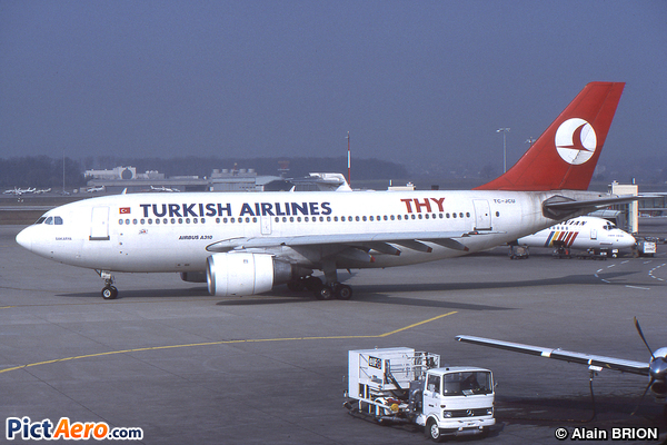 Airbus A310-203(F) (Turkish Airlines)