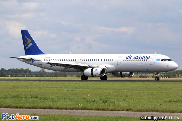 Airbus A321-131 (Air Astana)